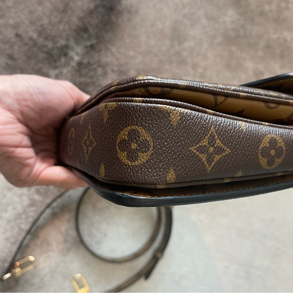 **SOLD** POCHETTE MÉTIS - Monogram Reverse - Picture 6 of 13